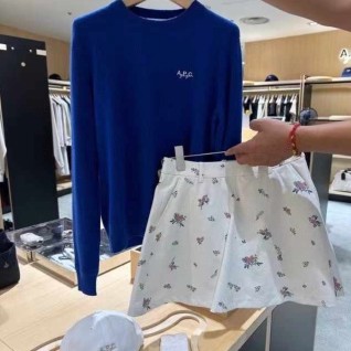 A.P.C GOLF [아페쎄 골프] 정로스급 캐시미어 원단 스몰 로고 니트