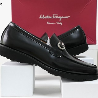 [Ferragamo] 페레가모 간치니 베이직 로퍼 남자구두