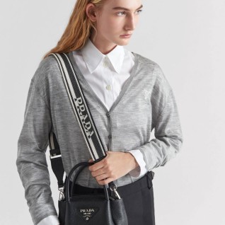프라다 [PRADA] 수입프리미엄급 가죽 미니 핸드백 신상 입고
