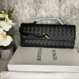 보테가 베네타 클러치백