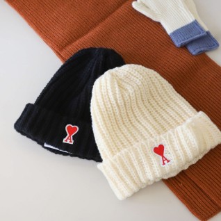 아미 [ A.M.I ] 수입 레드 드 꾀흐 비니